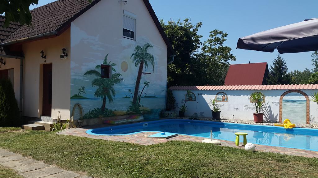 Pension Elisabeth Balatonlelle Esterno foto