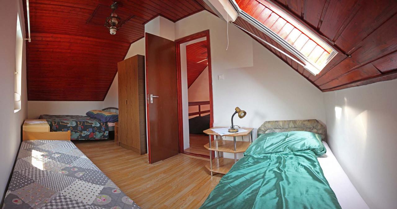 Pension Elisabeth Balatonlelle Esterno foto